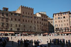 Siena: Piazza del Campo (94kb)