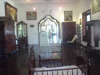 Curaçao Museum: 19e eeuwse slaapkamer met meubels gemaakt van mahoniehout (41kb)