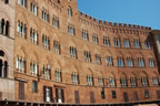 Siena: Piazza del Campo (129kb)