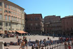 Siena: Piazza del Campo (93kb)